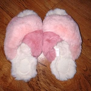Fluffy slippers